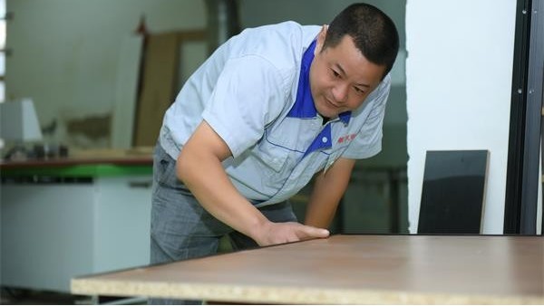 全屋定制家具去哪里定制呢？廠家直銷，實(shí)惠 青島用戶專享!